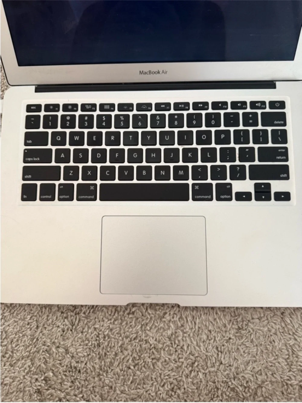 Apple 2014 Silver MacBook Air Laptop - Sleek Silver Notebook